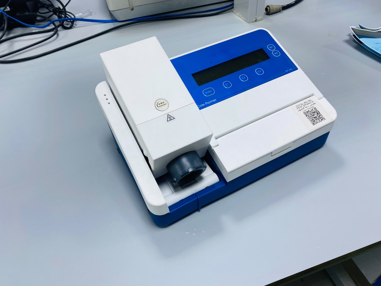 Digital melting point meter
